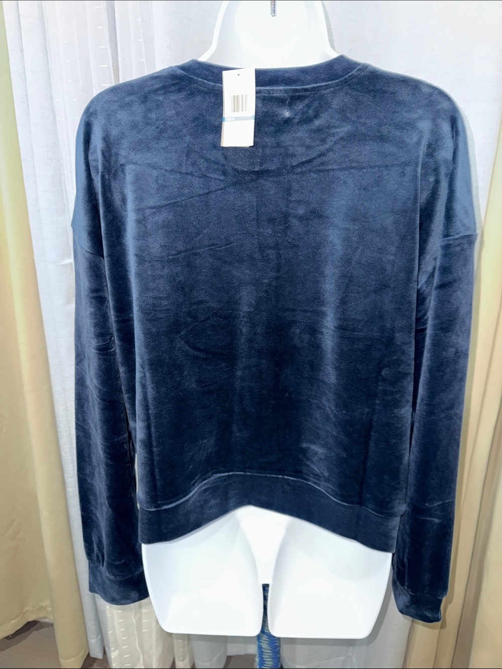 Juicy Couture- NWT Navy Velour Rhinestone Logo Pullover size XL - Picture 15 of 16